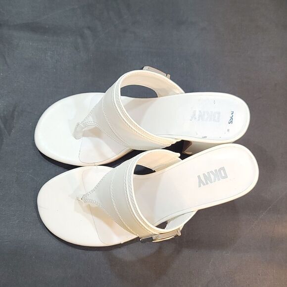 BRAND NEW DKNY BLOCK HEEL THONG SANDAL - Picture 7 of 16
